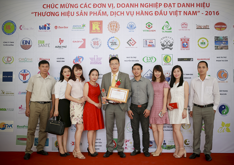 HKB được vinh danh Thương hiệu sản phẩm, dịch vụ hàng đầu Việt Nam 2016